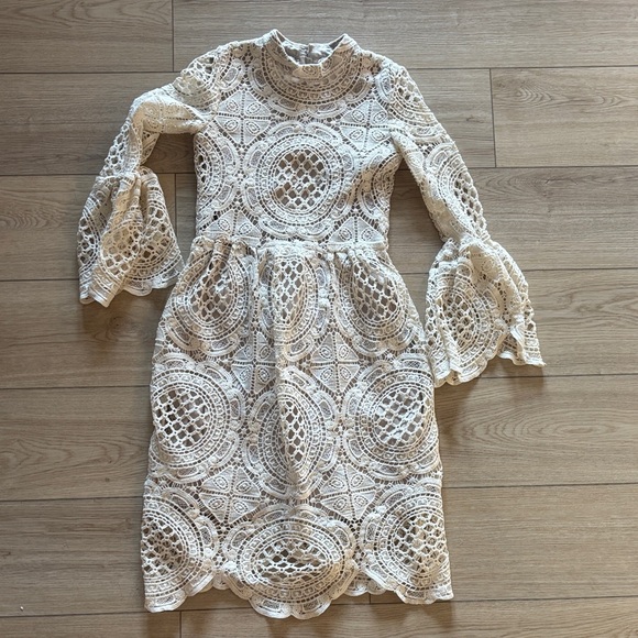 Mia Joy Other - Chic Lace Long Sleeve Dress in Cream size 14 girls